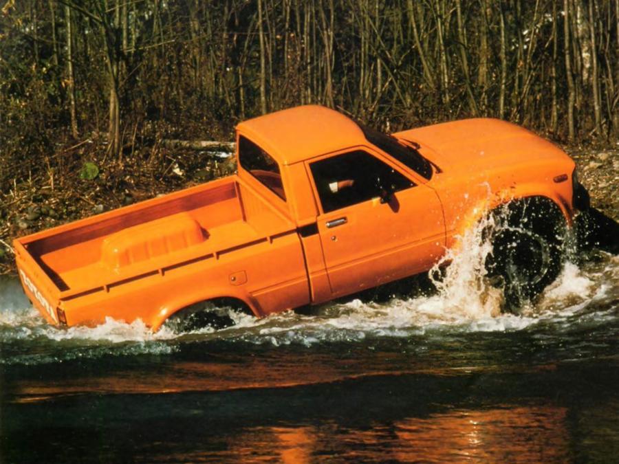 Toyota Hilux Regular Cab 1978 года  (фото 2 из 3)